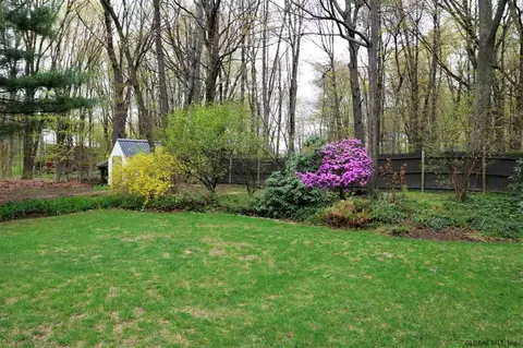 7 Stony Brook Dr, Rexford, NY 12148 photo 27