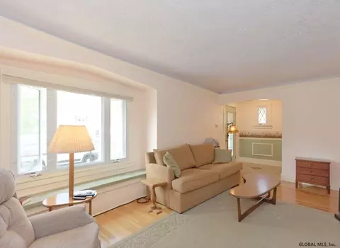 1270 Garner Ave, Schenectady, NY 12309 photo 7