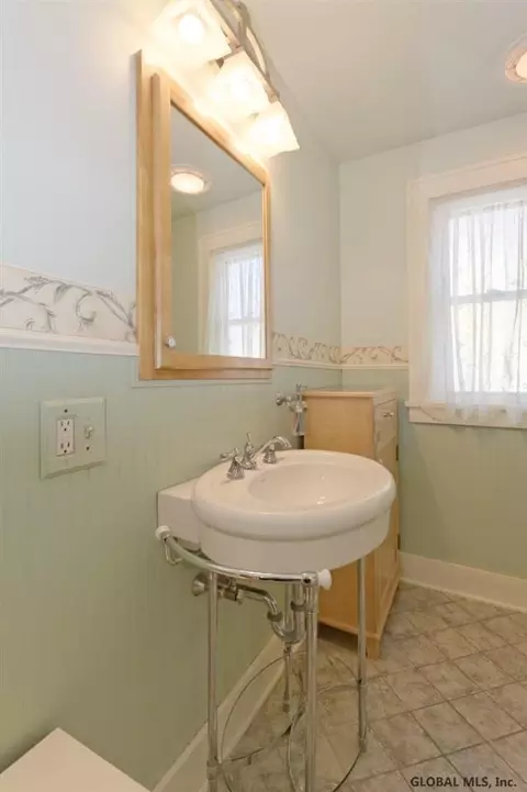 1270 Garner Ave, Schenectady, NY 12309 photo 17