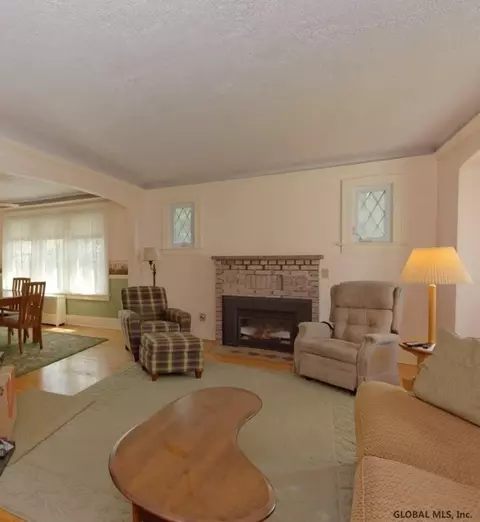 1270 Garner Ave, Schenectady, NY 12309 photo 3