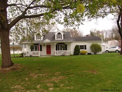1002 Inner Dr, Schenectady, NY 12303 photo 1