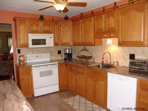 1002 Inner Dr, Schenectady, NY 12303 photo 12