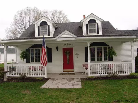 1002 Inner Dr, Schenectady, NY 12303 photo 3