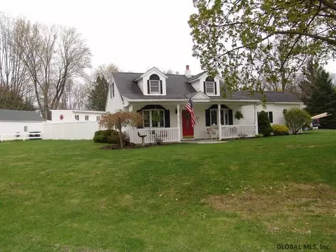 1002 Inner Dr, Schenectady, NY 12303 photo 2