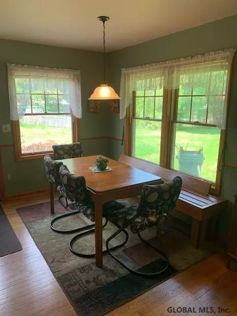 426 Taurus Rd, Schenectady, NY 12304 photo 12