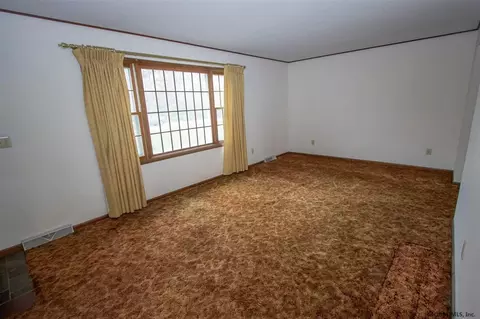 3891 Consaul Rd, Schenectady, NY 12304 photo 6