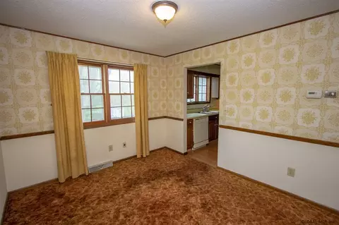 3891 Consaul Rd, Schenectady, NY 12304 photo 8