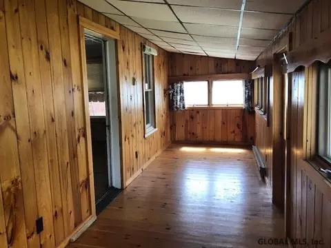 6 Paris Ave, Corinth, NY 12822 photo 12