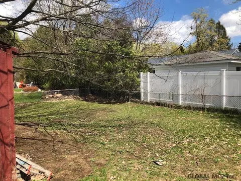 6 Paris Ave, Corinth, NY 12822 photo 19