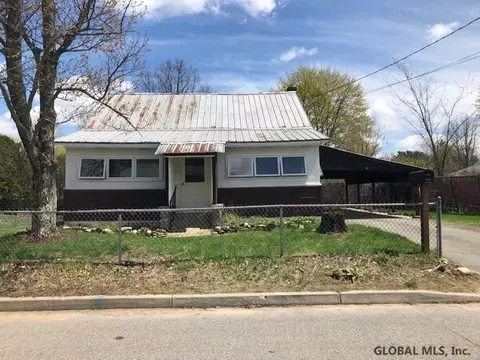 6 Paris Ave, Corinth, NY 12822 photo 22