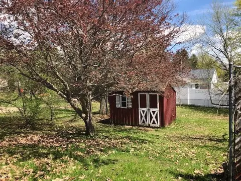 6 Paris Ave, Corinth, NY 12822 photo 17