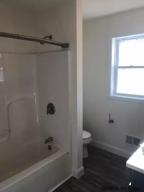 2836 Olean St, Schenectady, NY 12306 photo 10