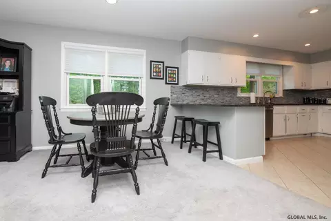 101 Benjamin St, Schenectady, NY 12303 photo 7