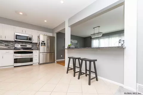 101 Benjamin St, Schenectady, NY 12303 photo 11