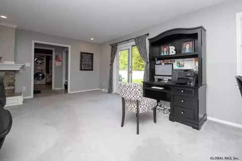 101 Benjamin St, Schenectady, NY 12303 photo 6