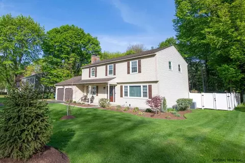 101 Benjamin St, Schenectady, NY 12303 photo 1
