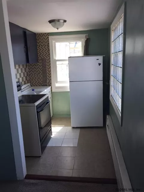 777 Eastern Ave, Schenectady, NY 12308 photo 5