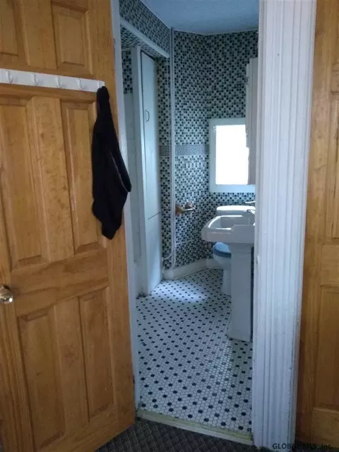 777 Eastern Ave, Schenectady, NY 12308 photo 15