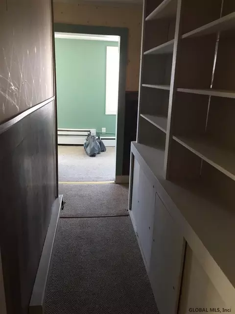 777 Eastern Ave, Schenectady, NY 12308 photo 8