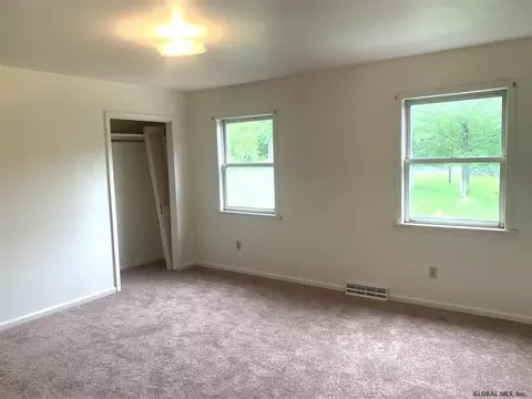 423 Rector Rd, Glenville, NY 12302 photo 9