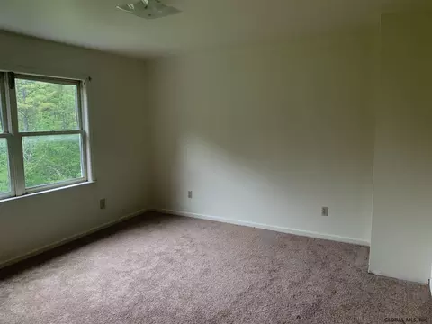 423 Rector Rd, Glenville, NY 12302 photo 11