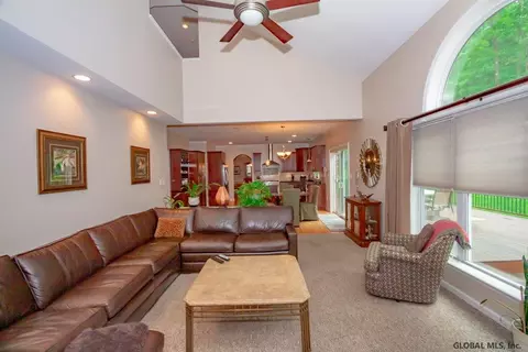 188 Hasgate Dr, Delmar, NY 12054 photo 26