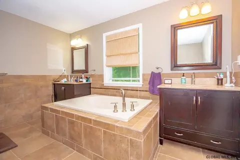 188 Hasgate Dr, Delmar, NY 12054 photo 31