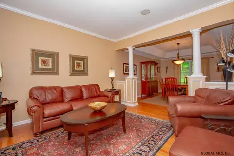 188 Hasgate Dr, Delmar, NY 12054 photo 8