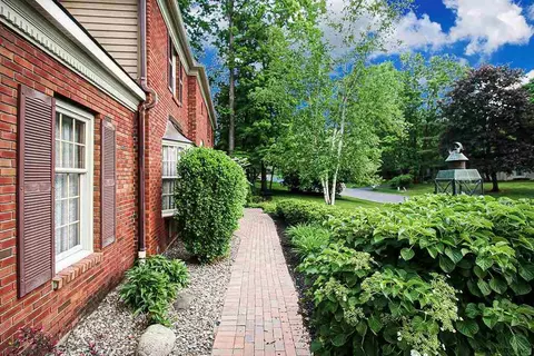 45 Middlesex Dr, Slingerlands, NY 12159 photo 3