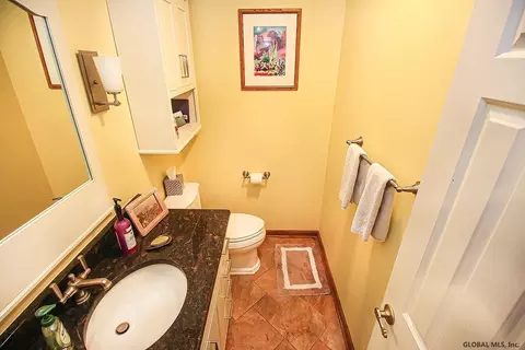 45 Middlesex Dr, Slingerlands, NY 12159 photo 18
