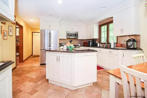 45 Middlesex Dr, Slingerlands, NY 12159 photo 10