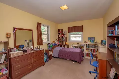 3 Skyline Dr, Latham, NY 12110 photo 26