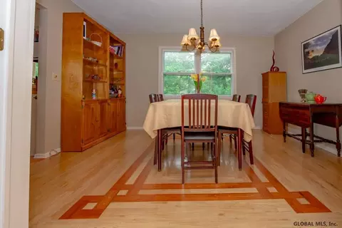 3 Skyline Dr, Latham, NY 12110 photo 13