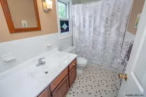 3 Skyline Dr, Latham, NY 12110 photo 35