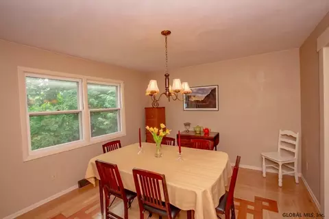 3 Skyline Dr, Latham, NY 12110 photo 11