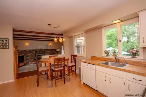 3 Skyline Dr, Latham, NY 12110 photo 16