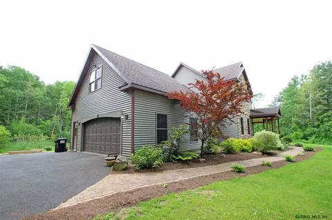 1225 Gordon Rd, Schenectady, NY 12306 photo 2