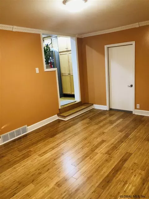 1327 Sumner Ave, Schenectady, NY 12309 photo 7