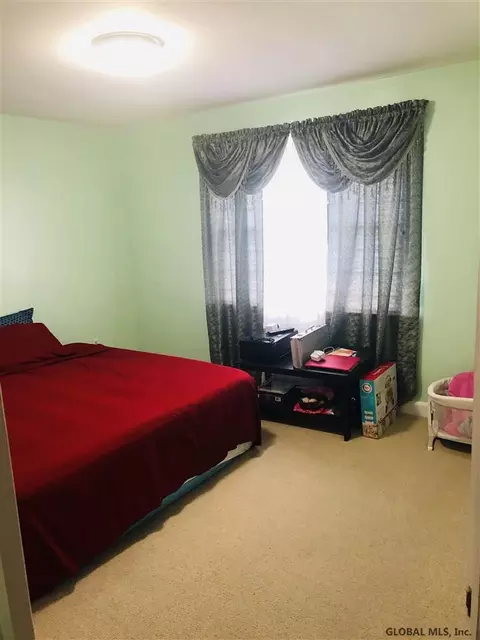 1327 Sumner Ave, Schenectady, NY 12309 photo 10