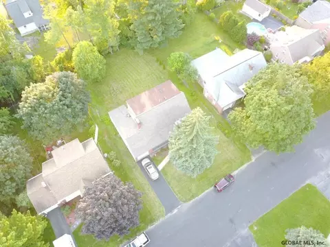1327 Sumner Ave, Schenectady, NY 12309 photo 23