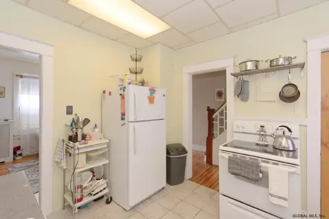 1026 Keyes Ave, Schenectady, NY 12309 photo 16