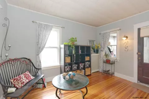 1026 Keyes Ave, Schenectady, NY 12309 photo 5