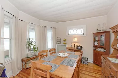 1026 Keyes Ave, Schenectady, NY 12309 photo 7