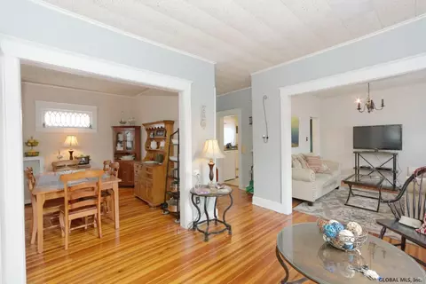 1026 Keyes Ave, Schenectady, NY 12309 photo 4