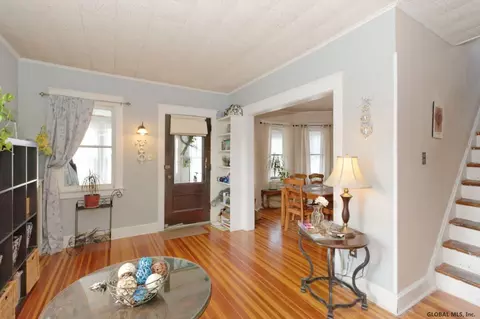 1026 Keyes Ave, Schenectady, NY 12309 photo 6