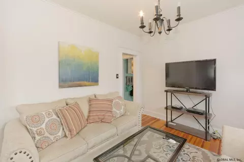 1026 Keyes Ave, Schenectady, NY 12309 photo 11