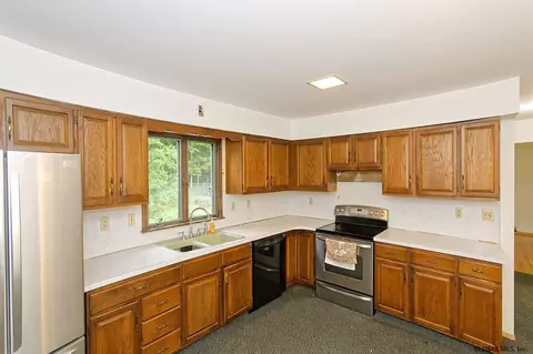 2007 Anthony Dr, Schenectady, NY 12303 photo 13