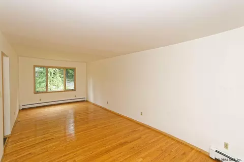 2007 Anthony Dr, Schenectady, NY 12303 photo 6