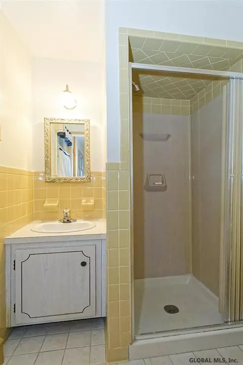 2007 Anthony Dr, Schenectady, NY 12303 photo 22