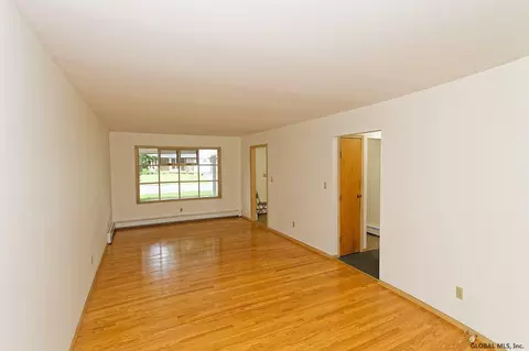 2007 Anthony Dr, Schenectady, NY 12303 photo 8